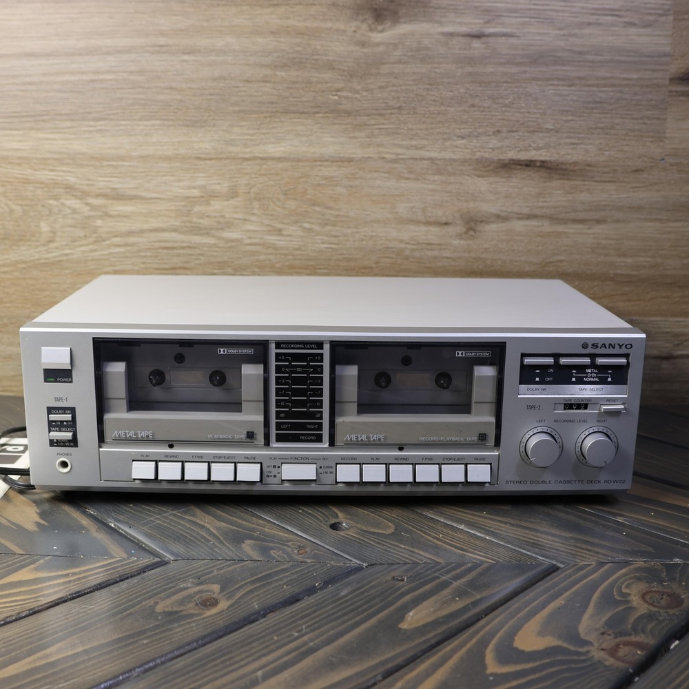 Vintage Sanyo RD W22 Stereo Double Cassette Tape Deck Dolby Japan Silver Working